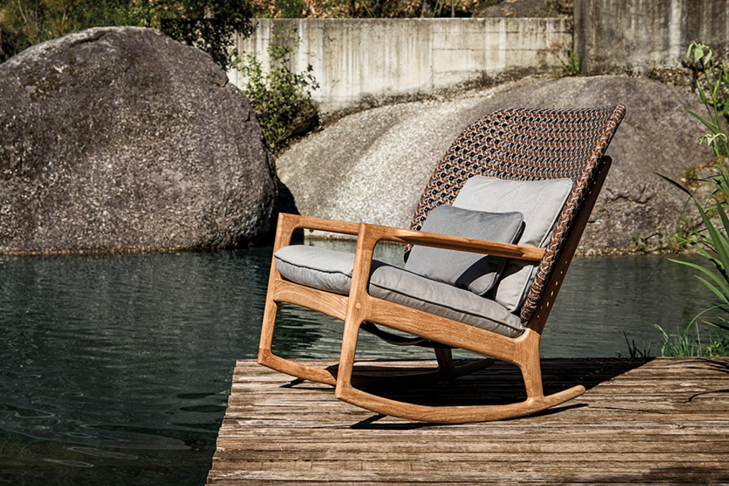 kay_high_back_rocking_chair_02_1x