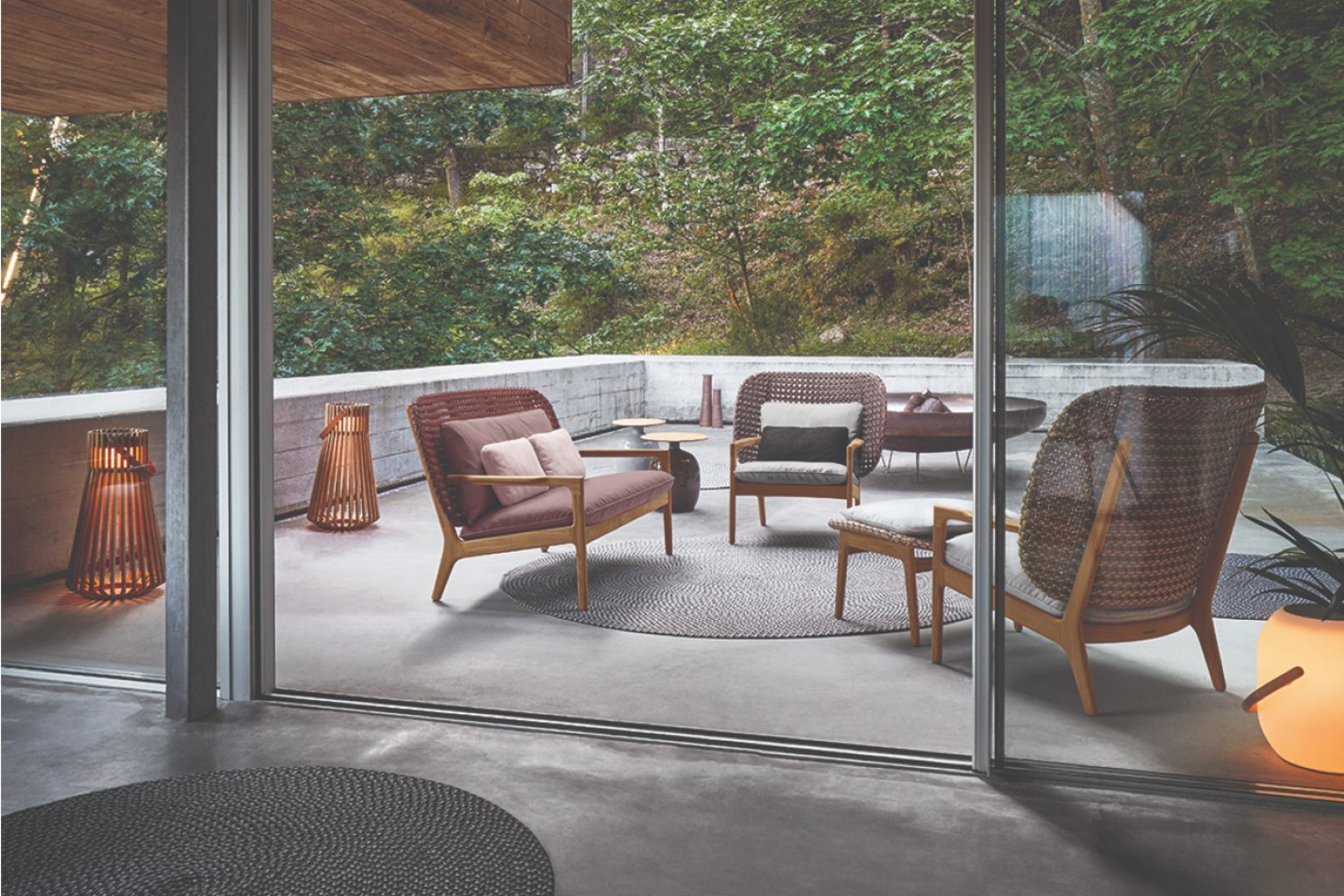 kay_low_back_lounge_chair_03_1x