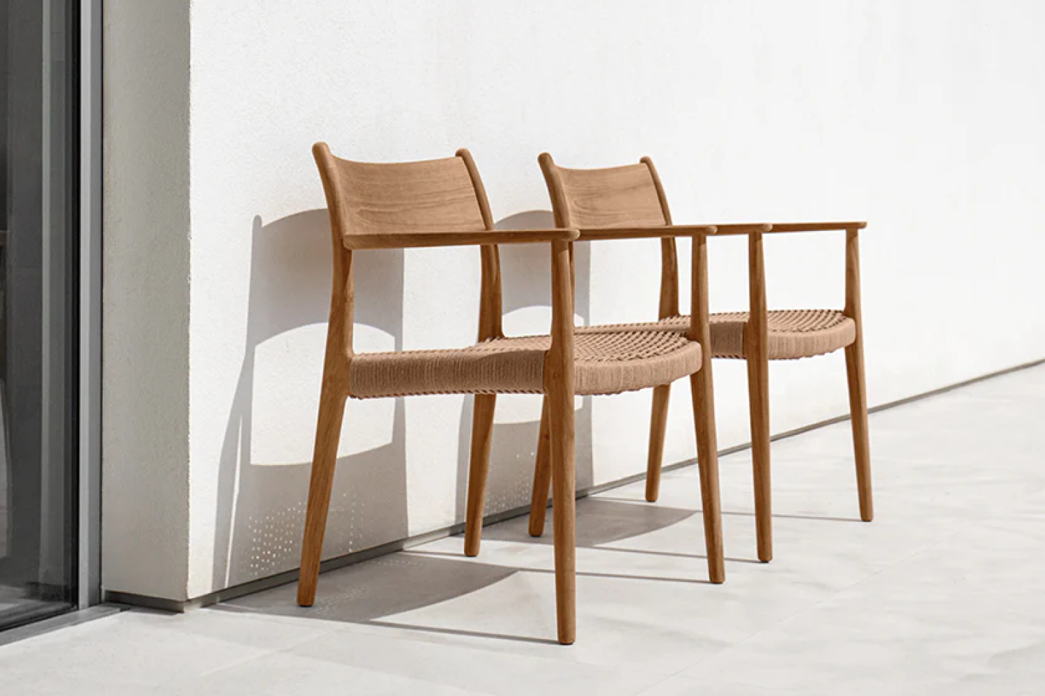 lima_dining_chair_with_arms_02_1x