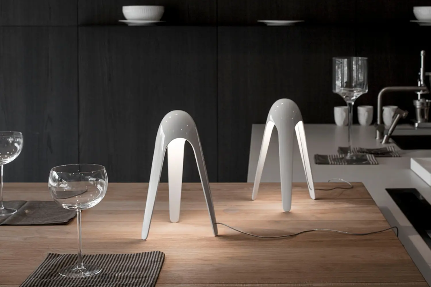 luminaria de mesa cyborg