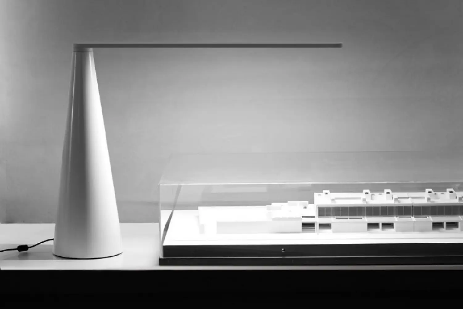 luminaria de mesa elica (8)