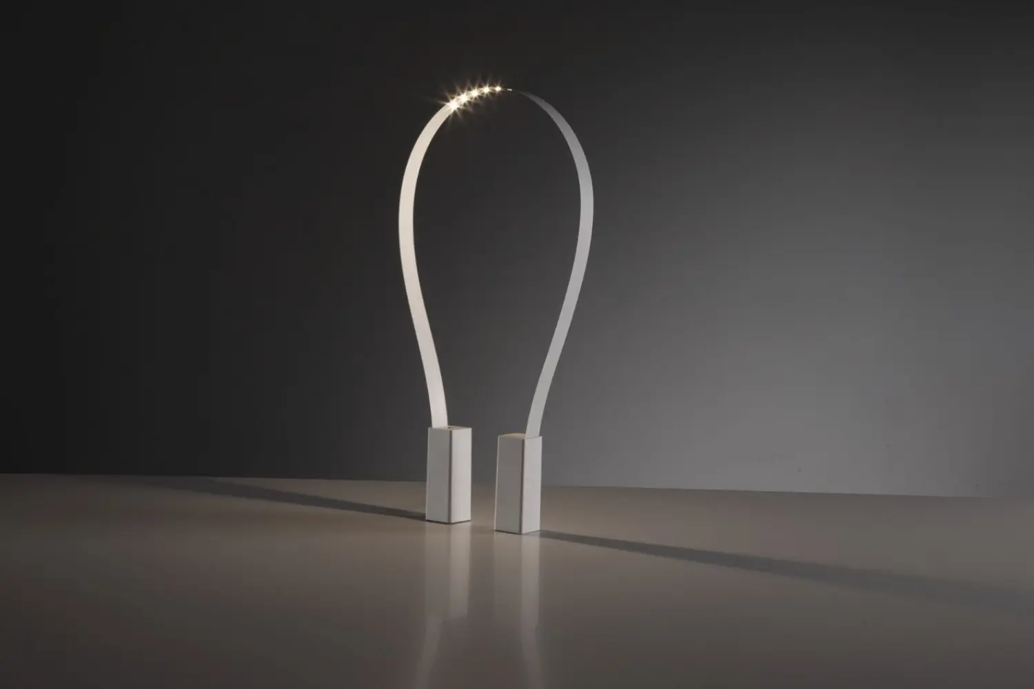 luminaria de mesa fluida (6)