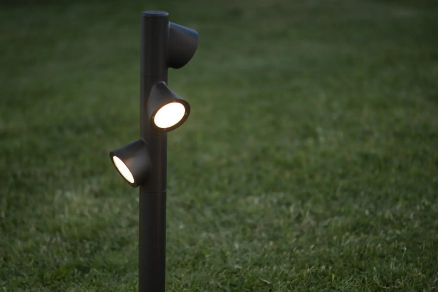 luminaria de piso bruco