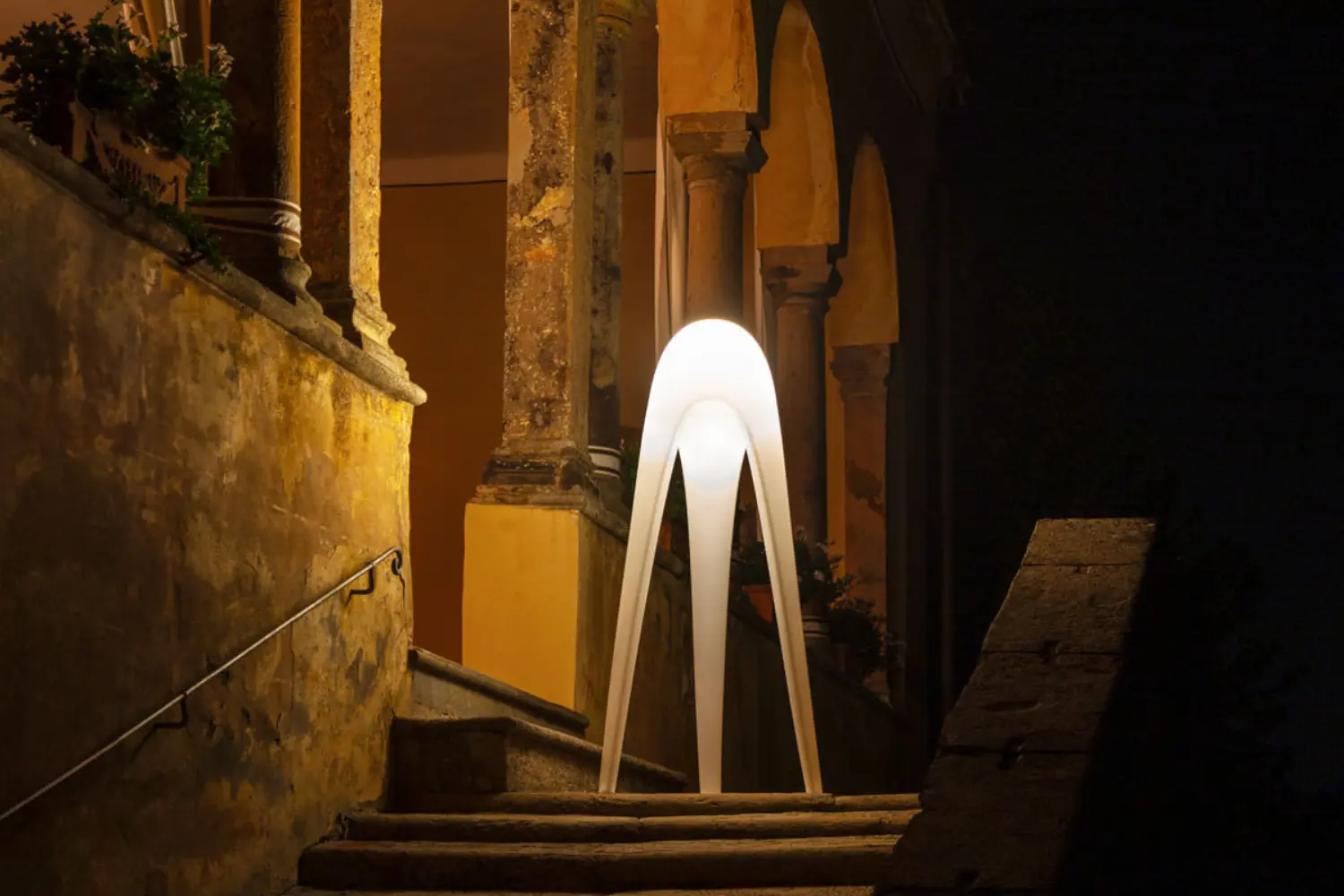 luminaria de piso cyborg (8)