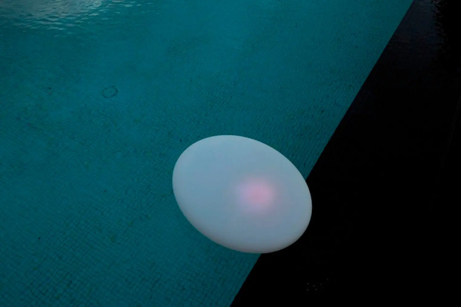 luminaria de piso glouglou pol