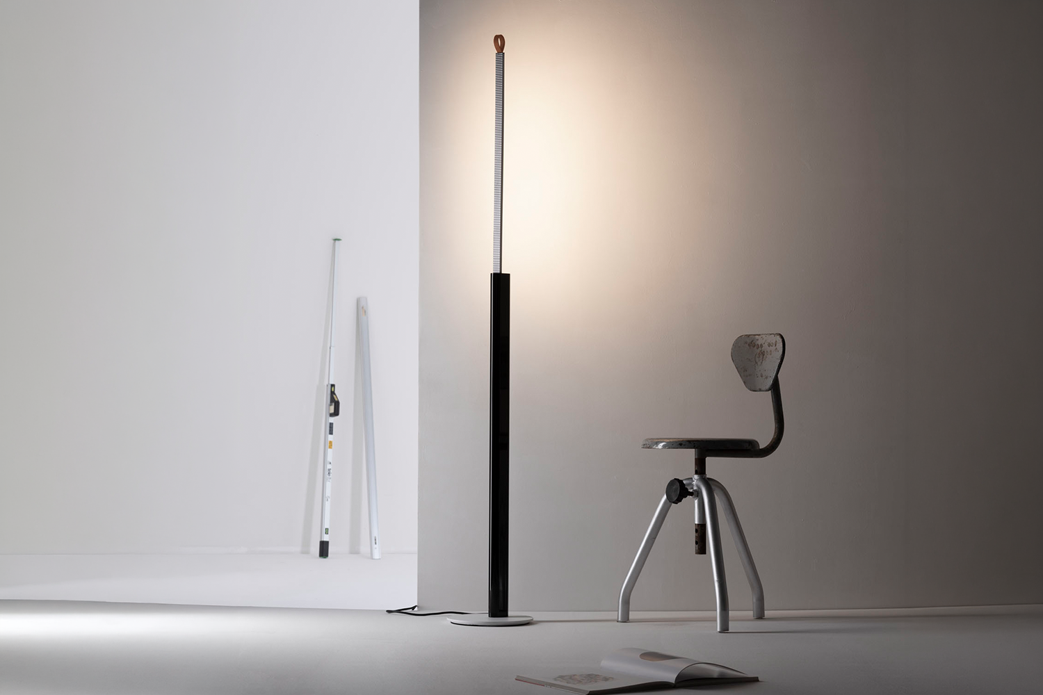 luminaria de piso metrica 7