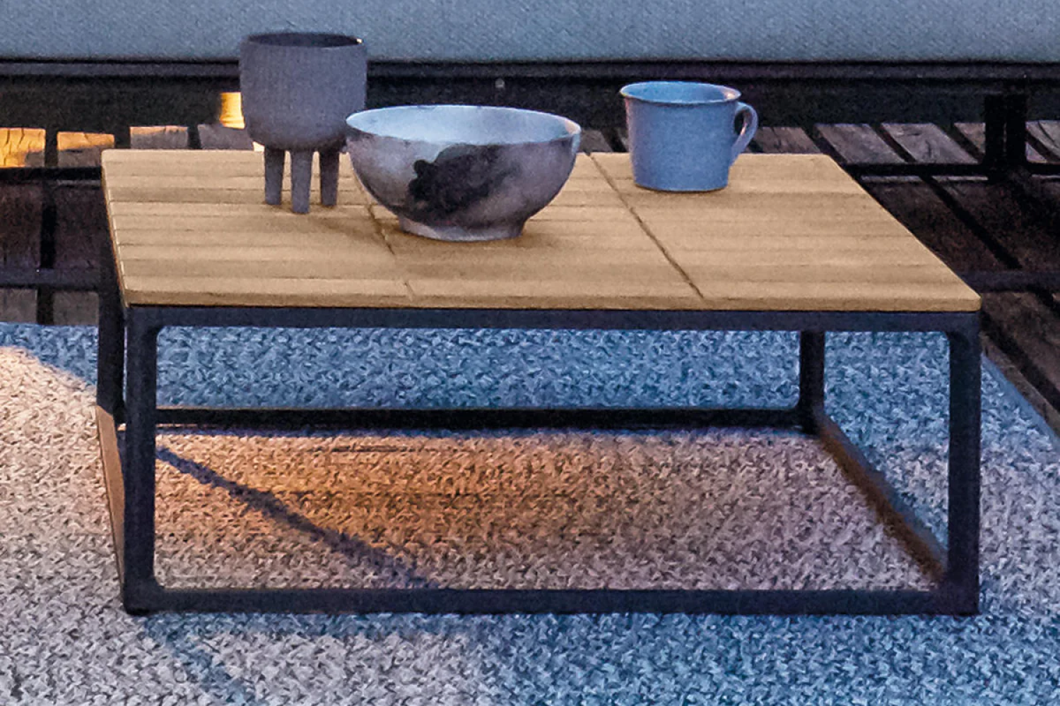 maya_coffee_table_02_1x