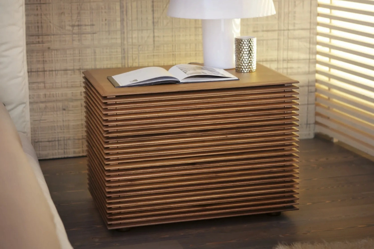 mesa de cabeceira Riga 2