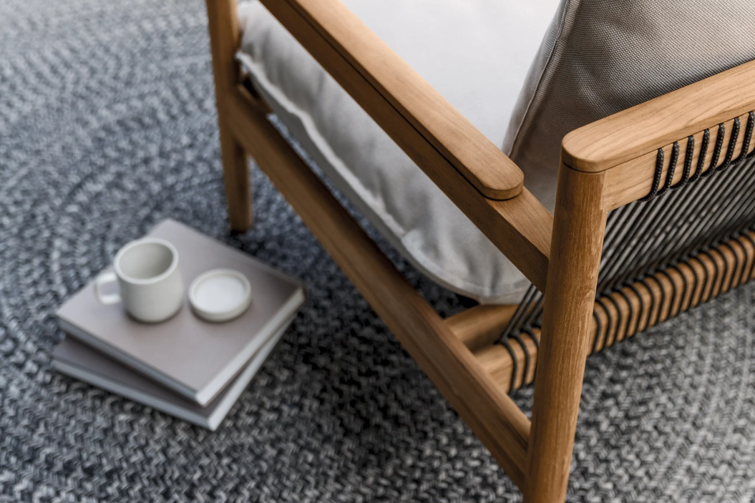 saranac_lounge_chair_03_1x