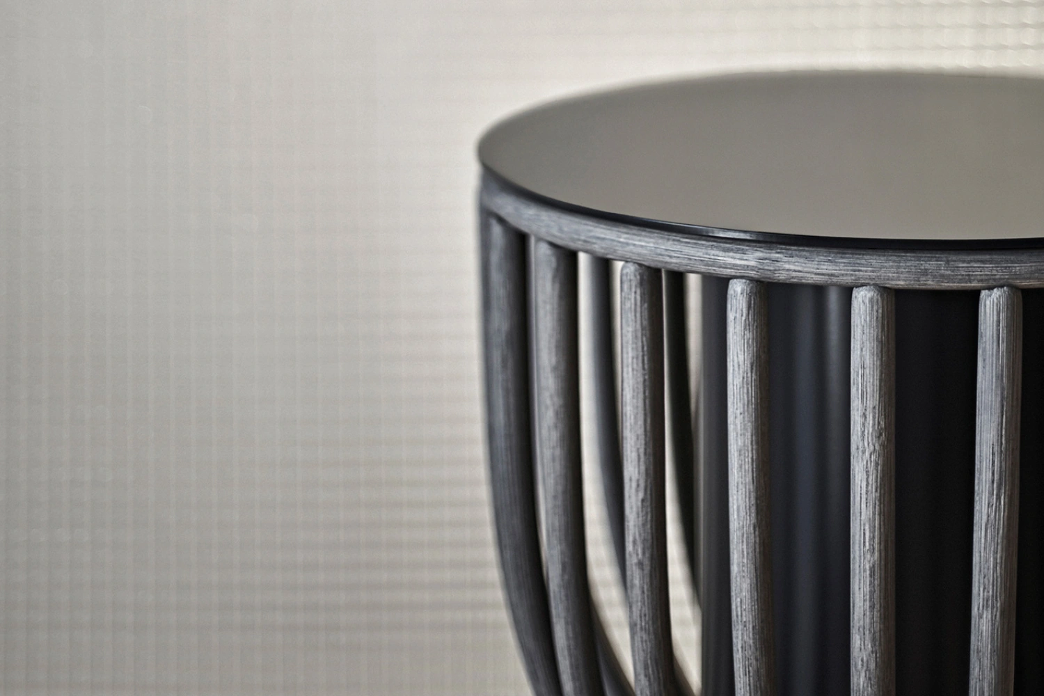 Frames round coffee table 03