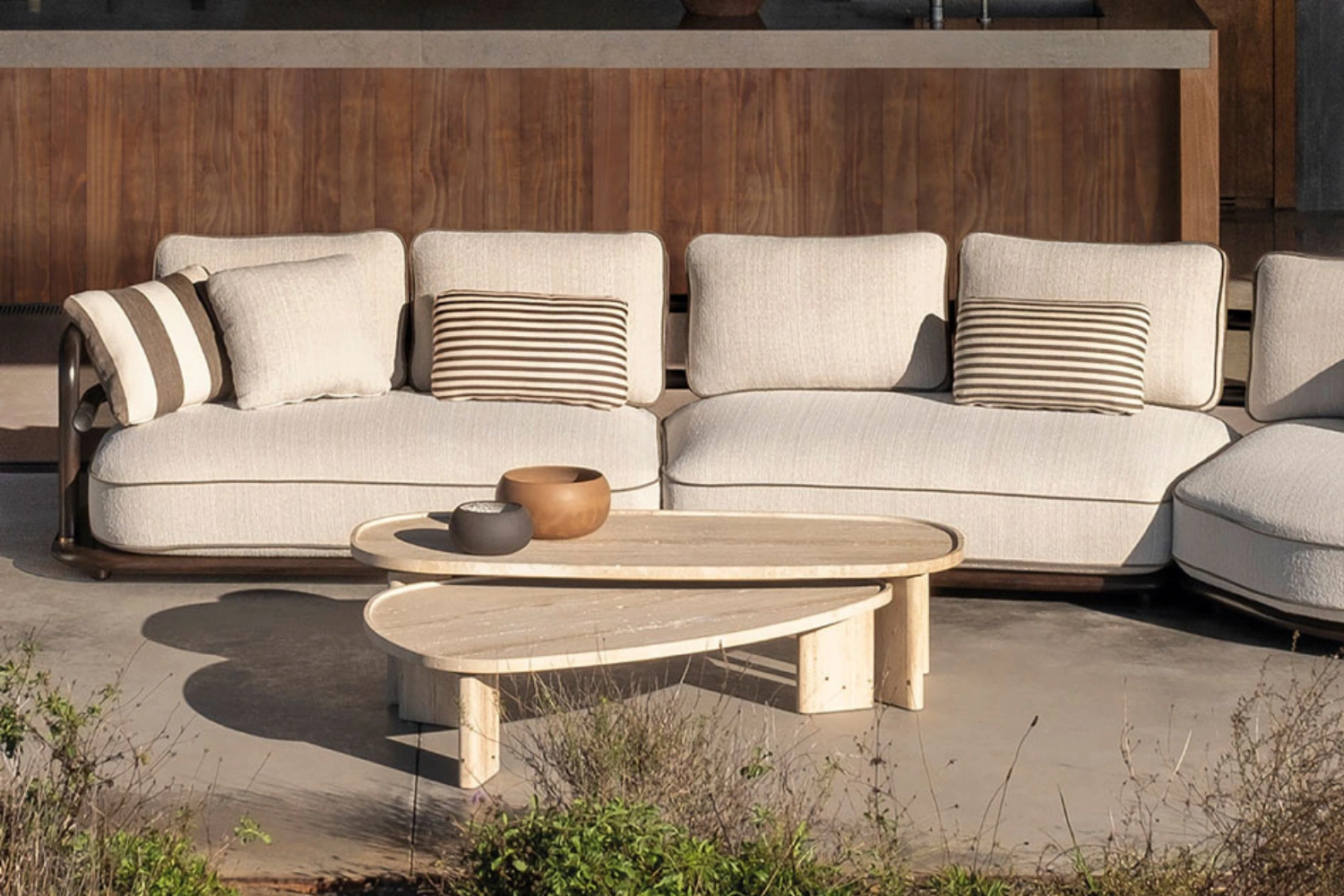 Meridies travertine triangular 02