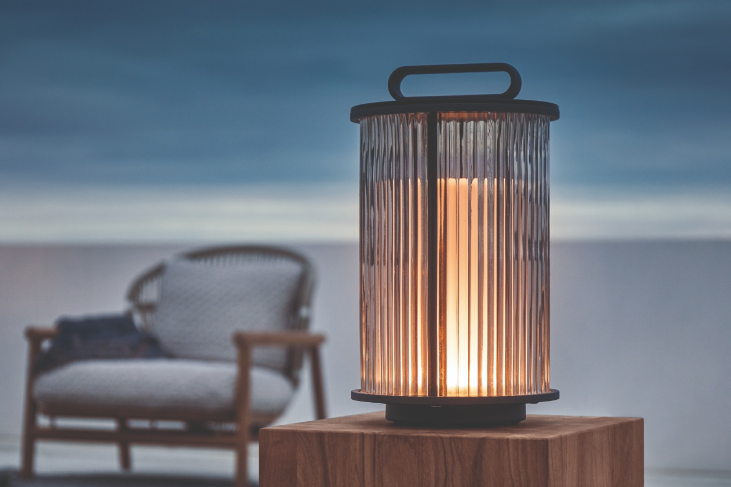 ambient_line_small_glass_lantern_03_1x