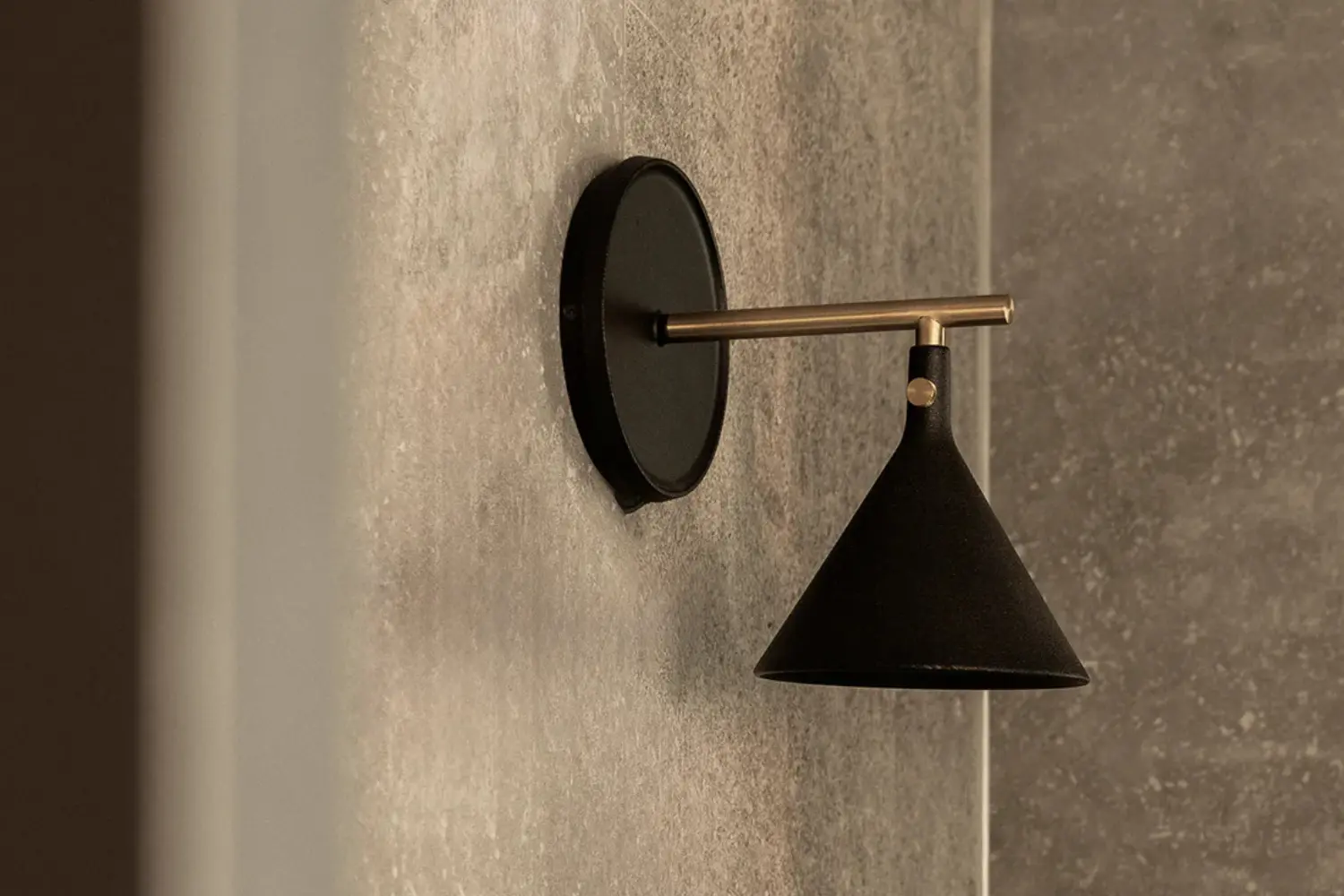 arandela cast sconce (3)