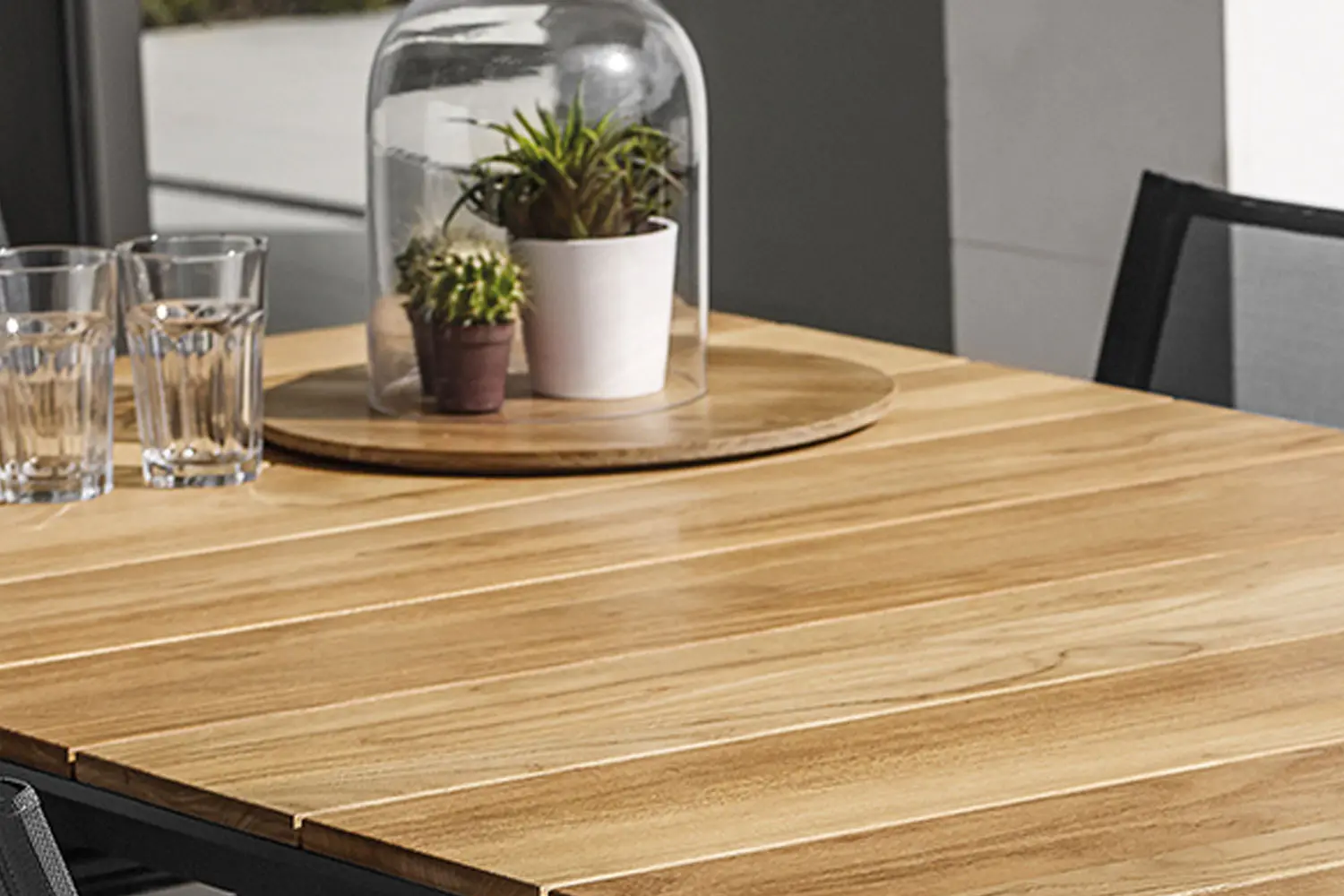 carver_bar_table_teak_gloster_04_1x