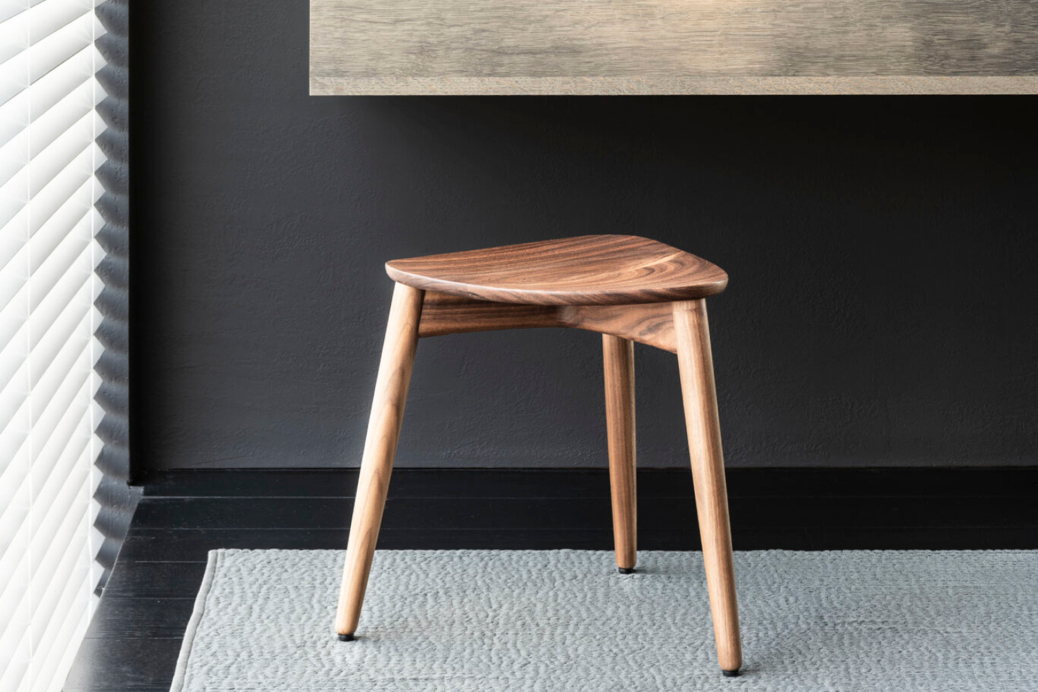 hozuki_stool_design_keishi_yoshinaga_02_1x