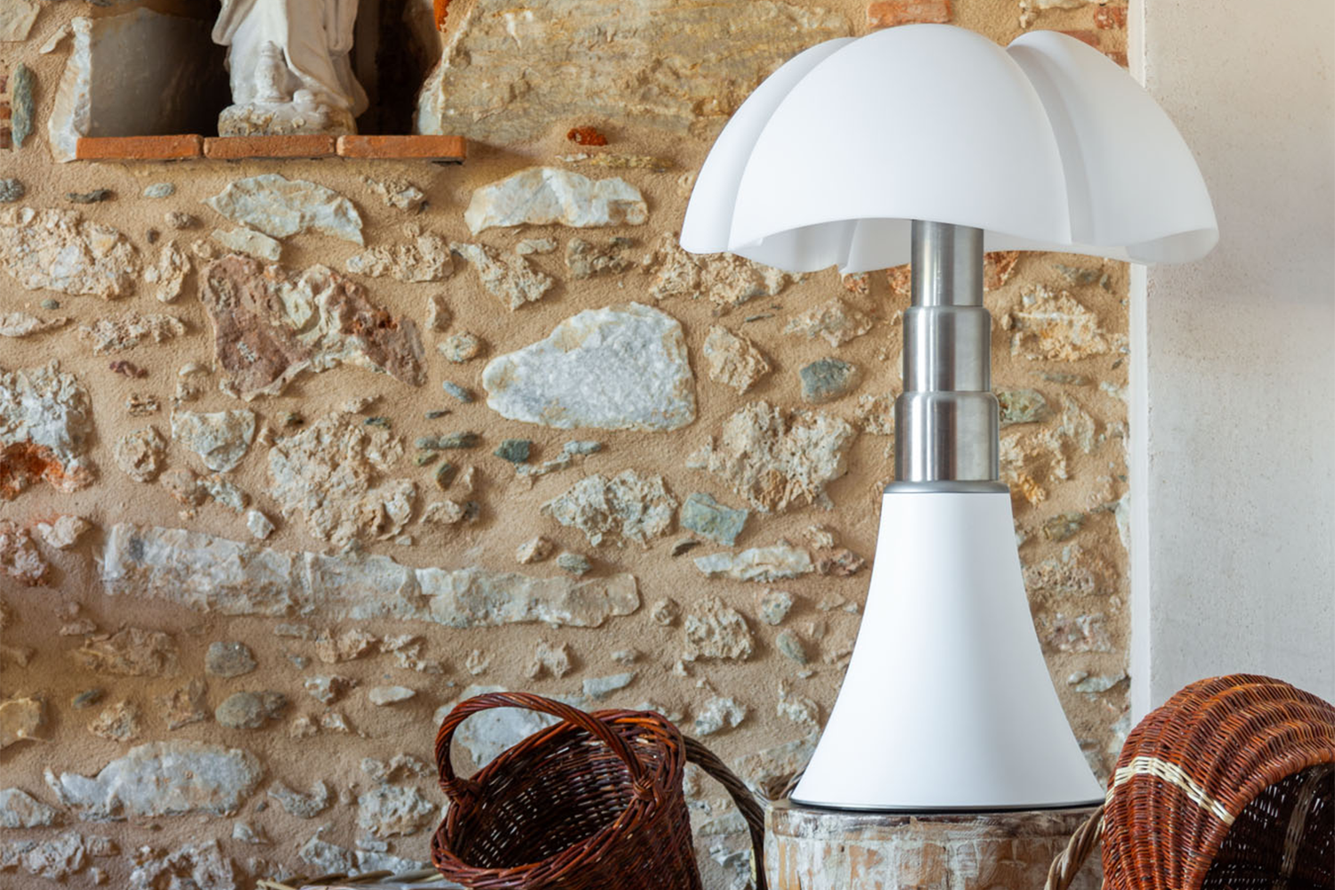 luminaria de mesa pipistrello white matt 7