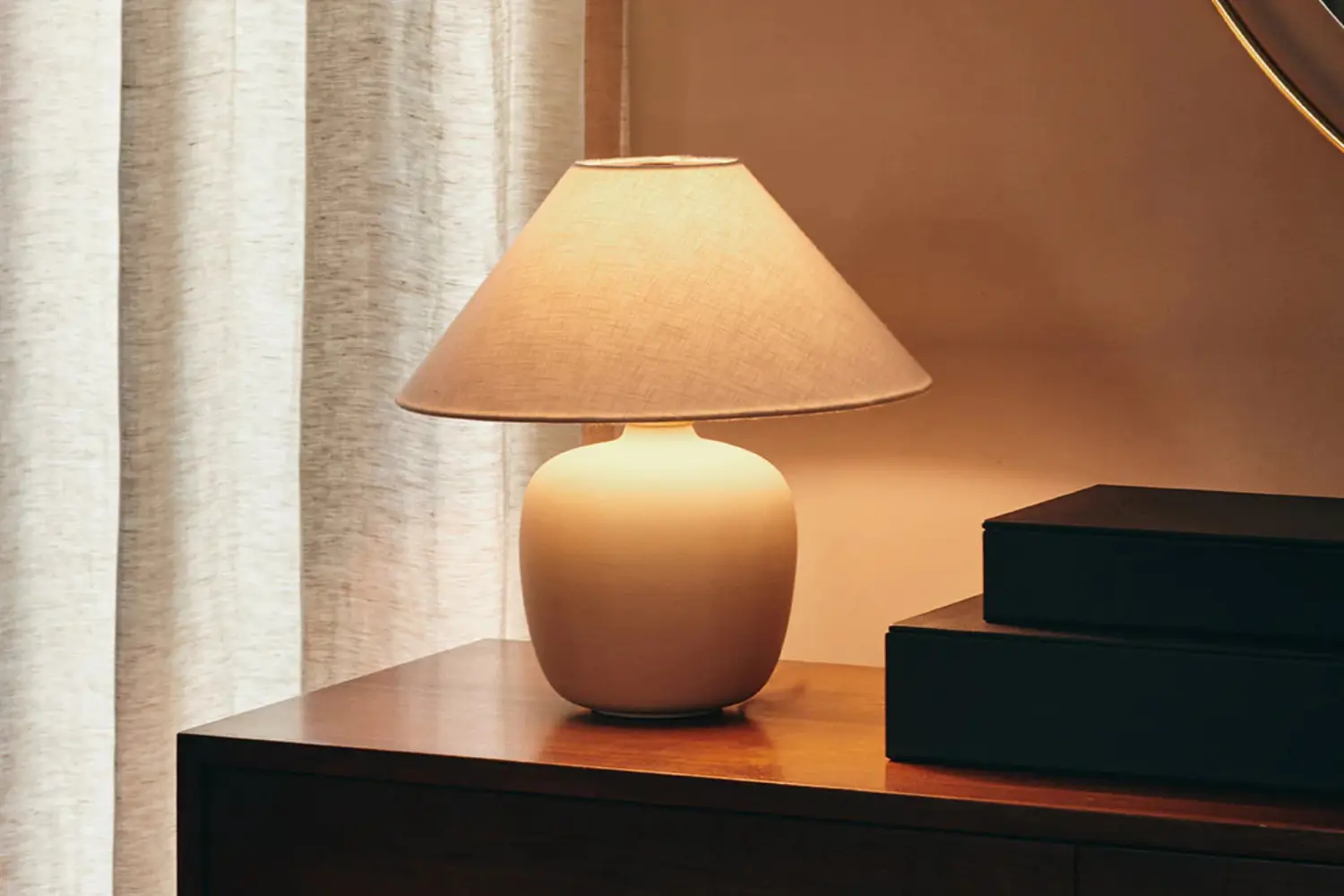 luminaria de mesa torso (14)
