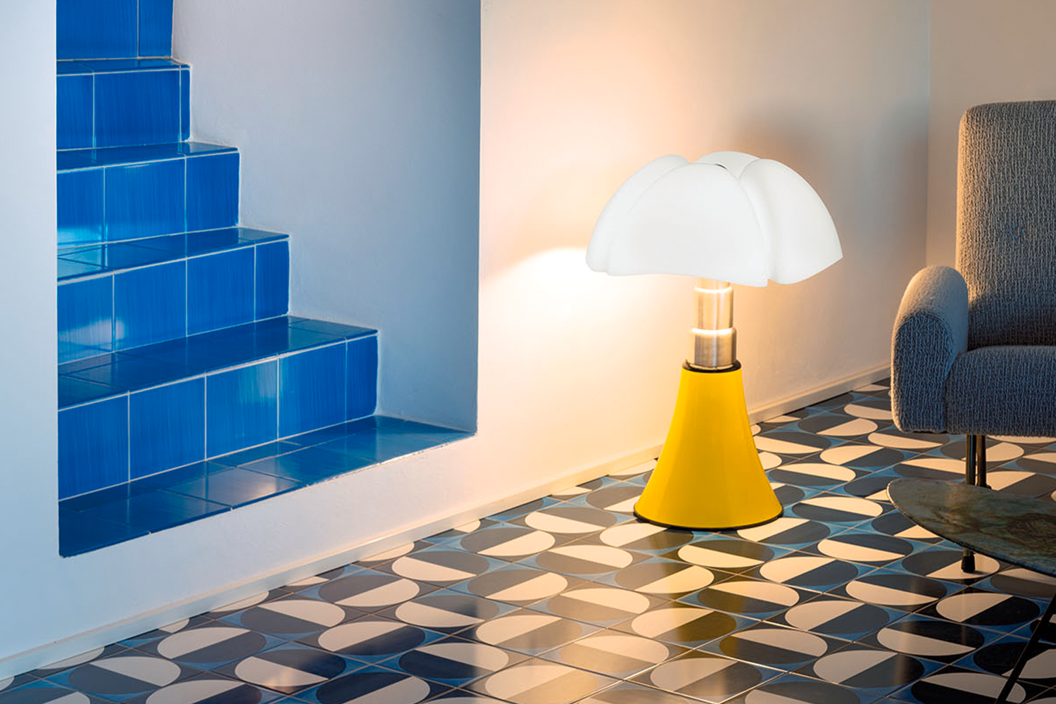 luminaria de piso pipistrello pop 2