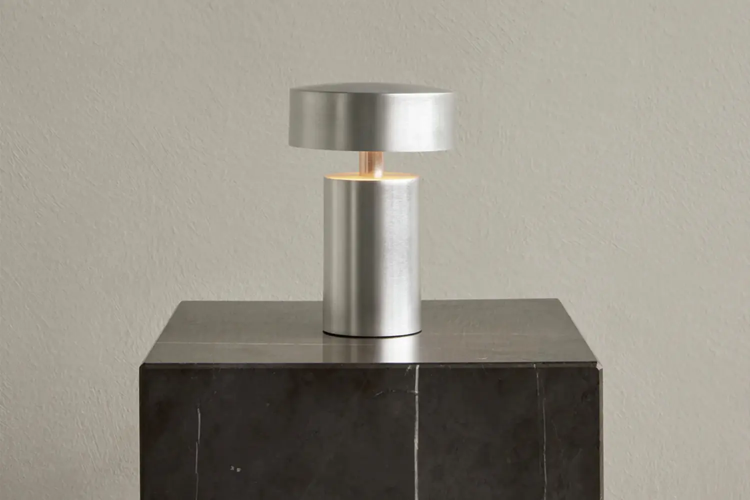 luminaria portatil column (11)
