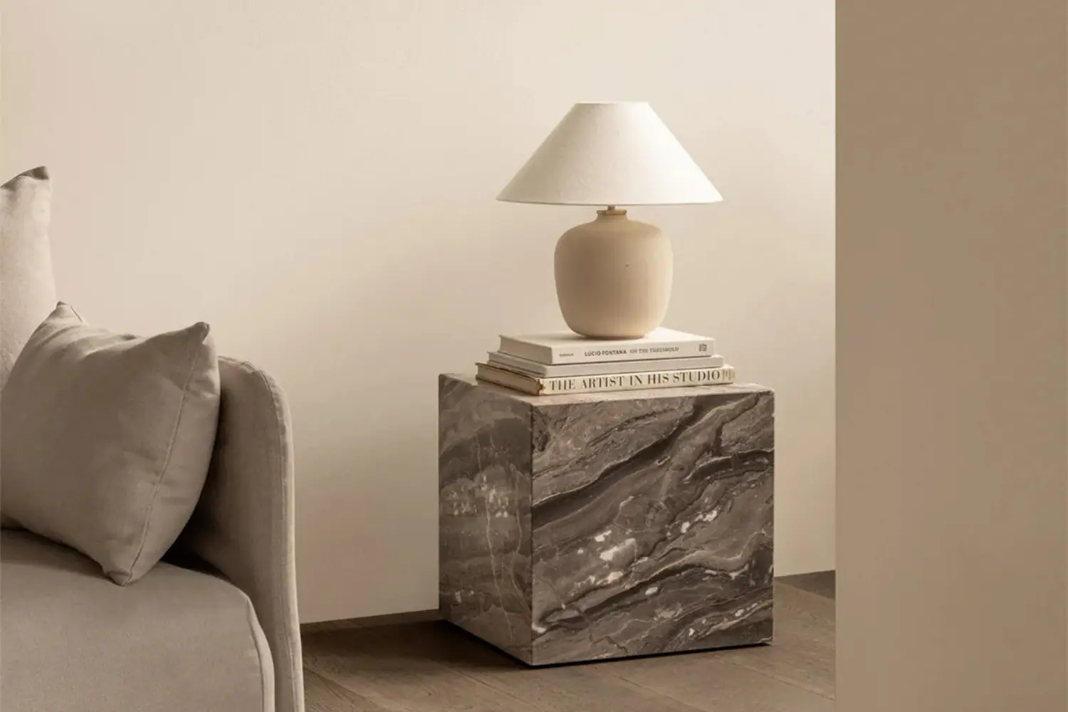 mesa lateral plinth cubic (8)