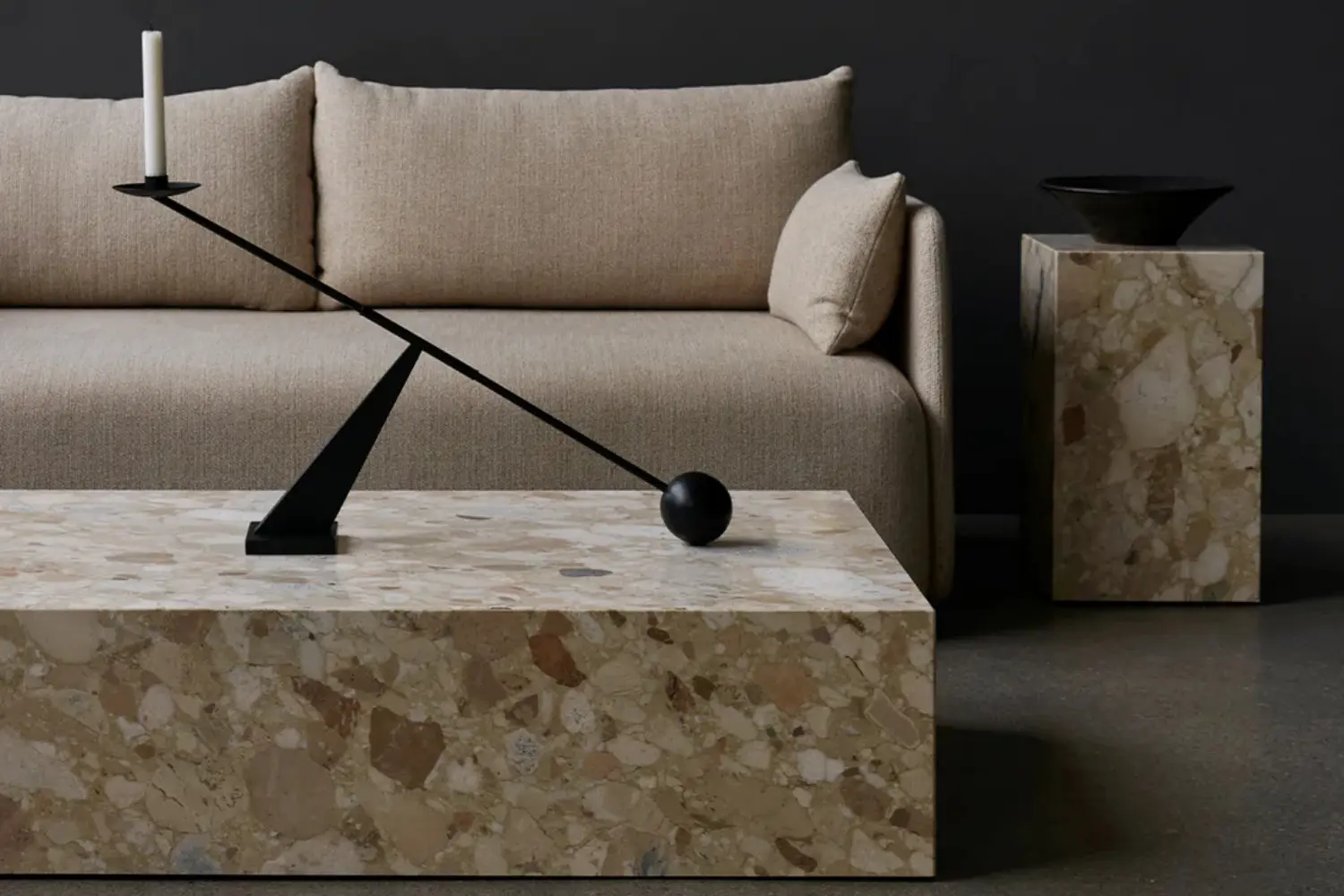mesa lateral plinth tall (8)