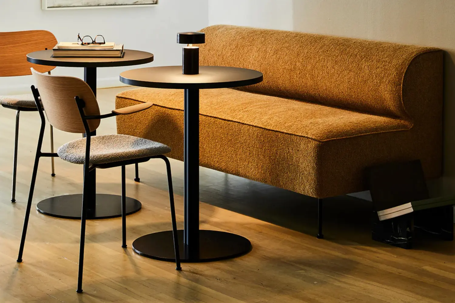 sofa eave