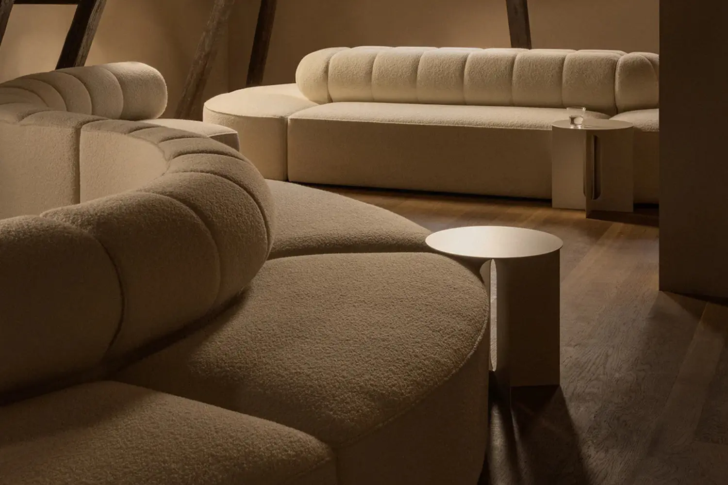 sofa modular eave seamline