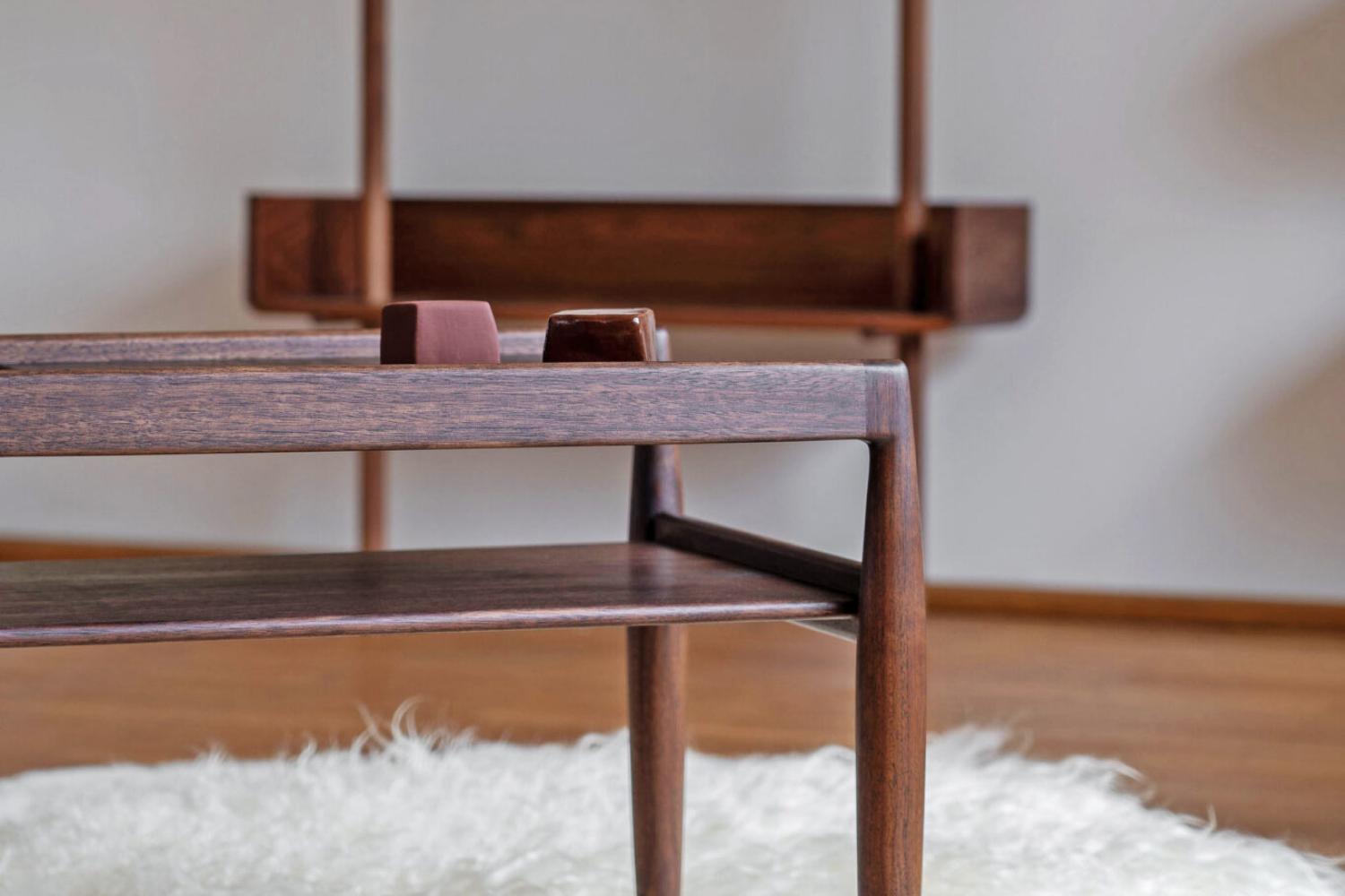 uni_side_table_design_kai_kristiansen_02_1x