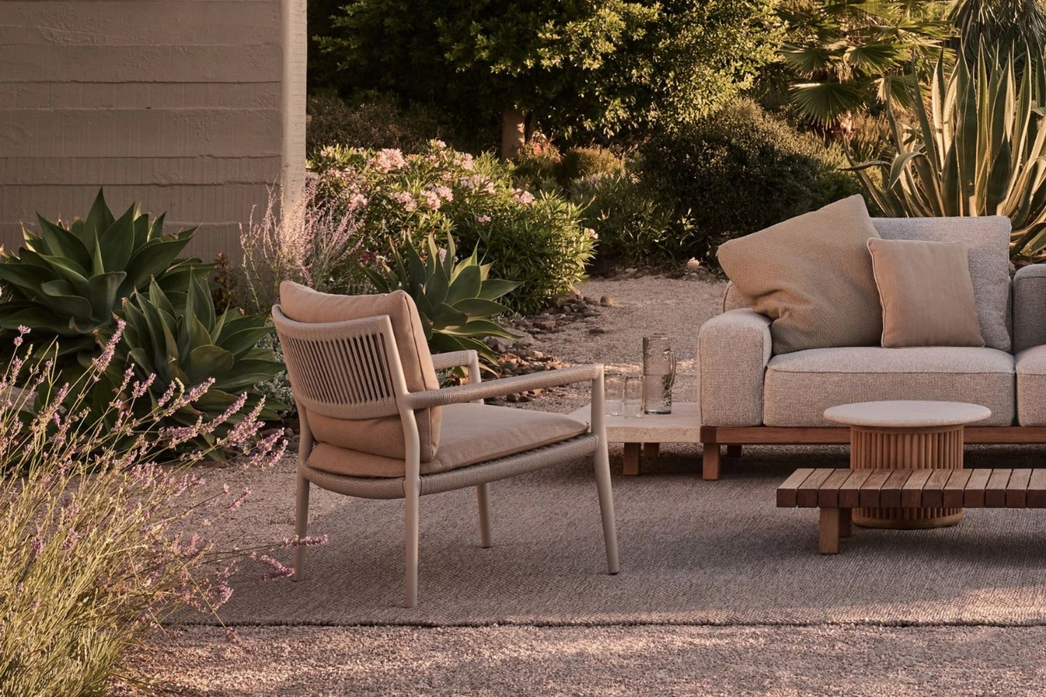 Lounge Chair Nagomi 02
