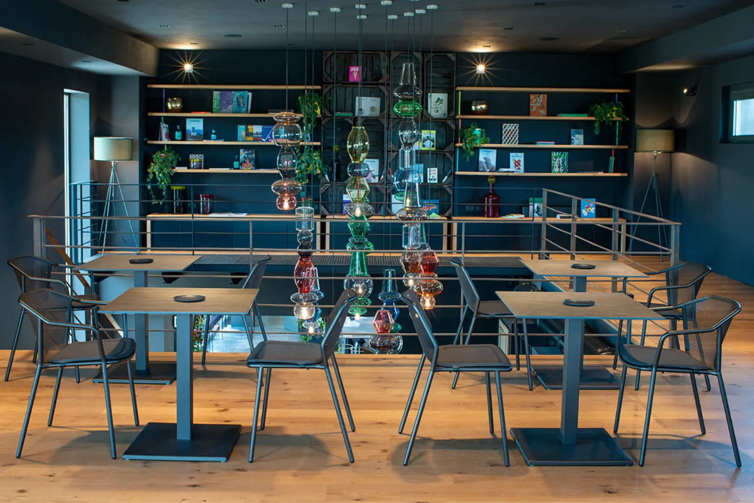 Mesa de Jantar Darwin (4)