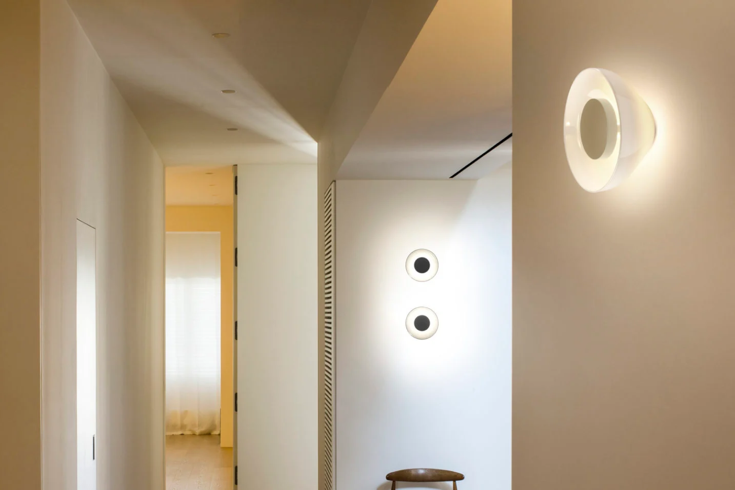 aura wall lamp (2)