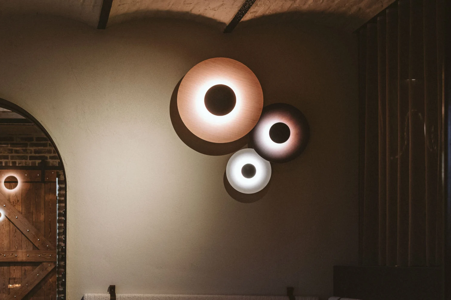 ginger wall lamp discos (2)