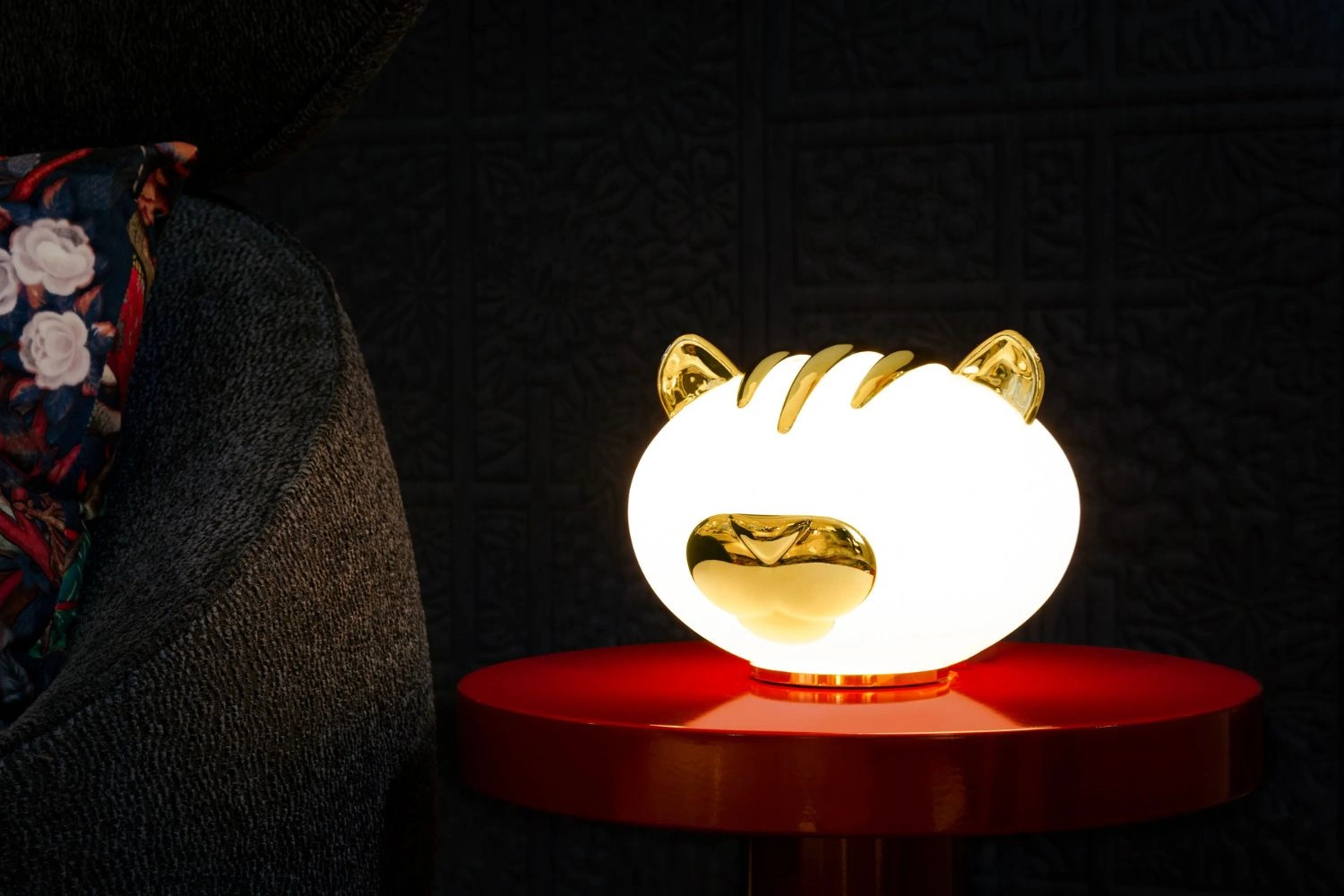 luminária de mesa pet tiger 2