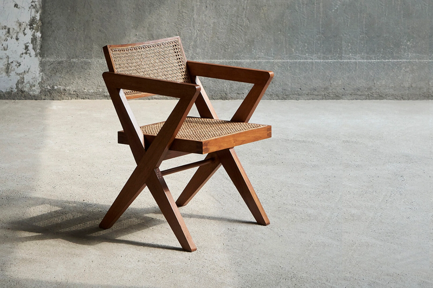 Cadeira Office Armchair X Leg 3