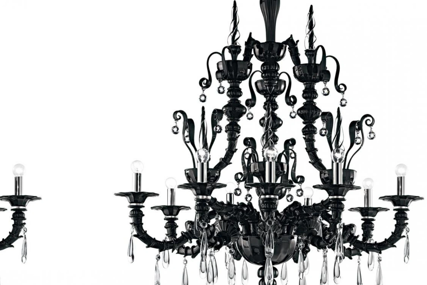 Dhamar Chandeliers 01
