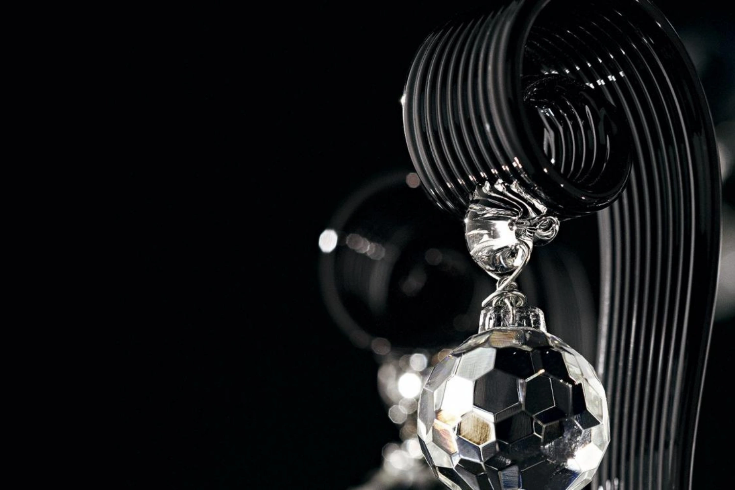 Dhamar Chandeliers 02