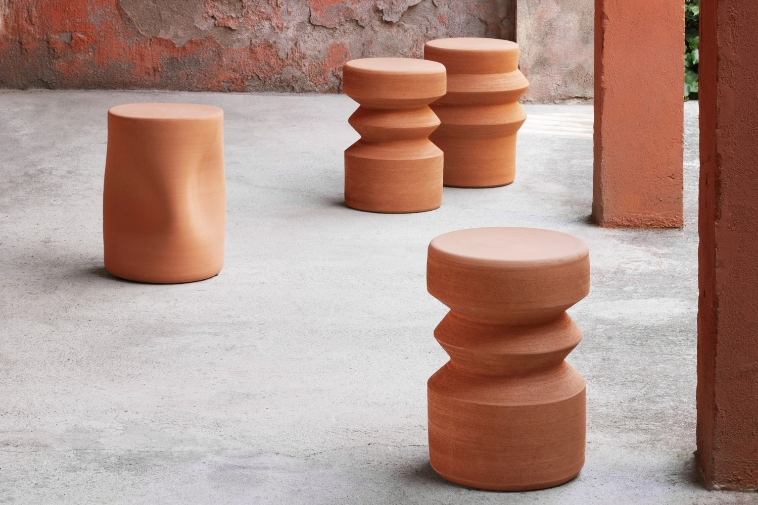 Mesa de Apoio Milo Mila 2