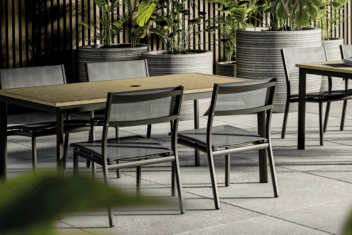 Metz Dining Table 03