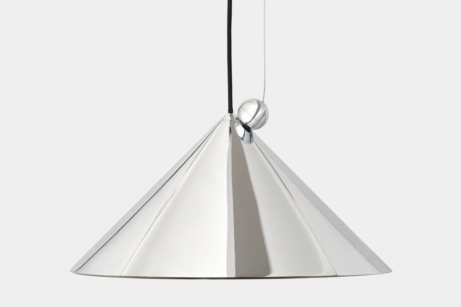 Pose Large Pendant 02