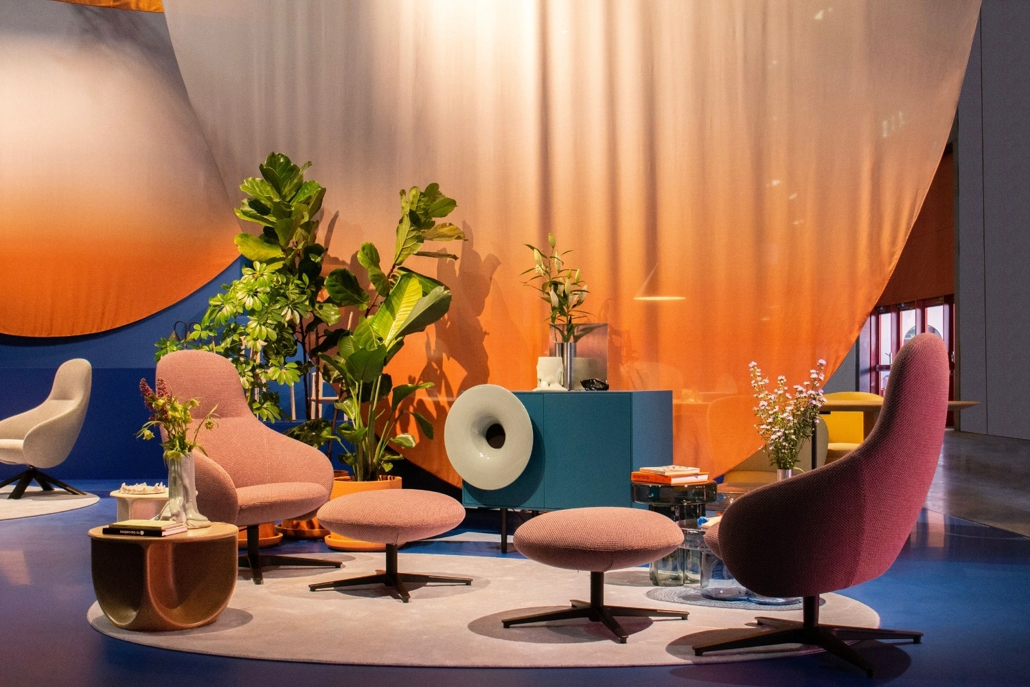 Puff Nebula Lounge 2