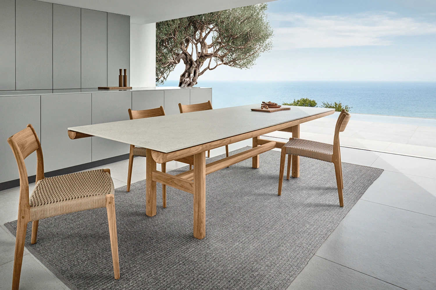 Rail Dining Table 02