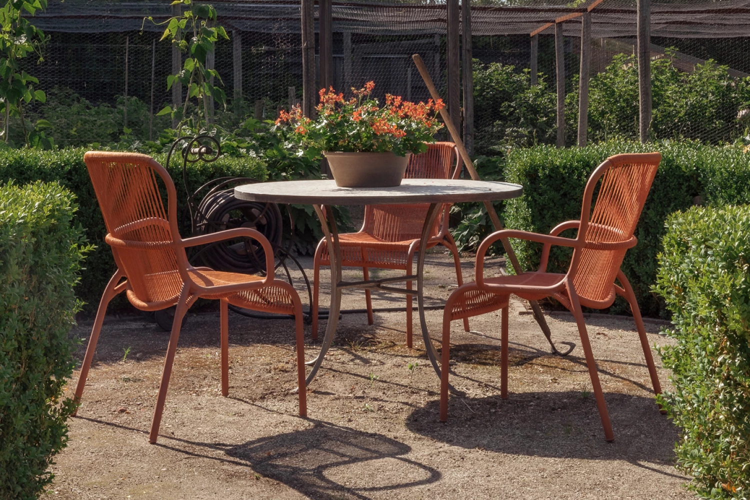 Cadeira Loop Outdoor (2)
