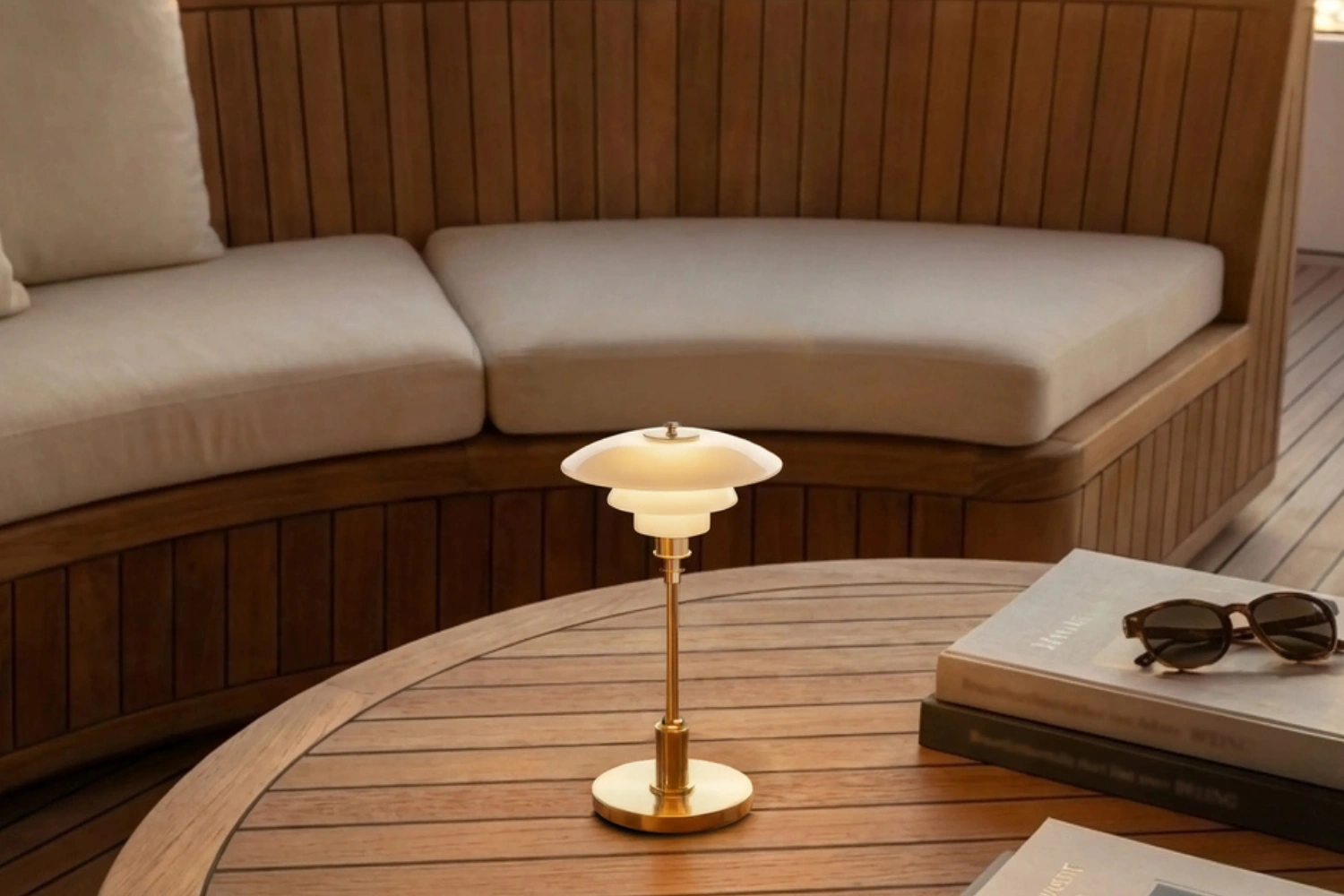 PH 11 Portable Lamp 04