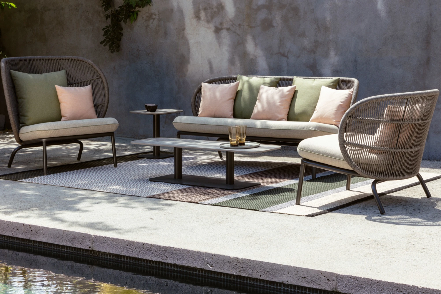 Poltrona Kodo Cocoon Outdoor (2)
