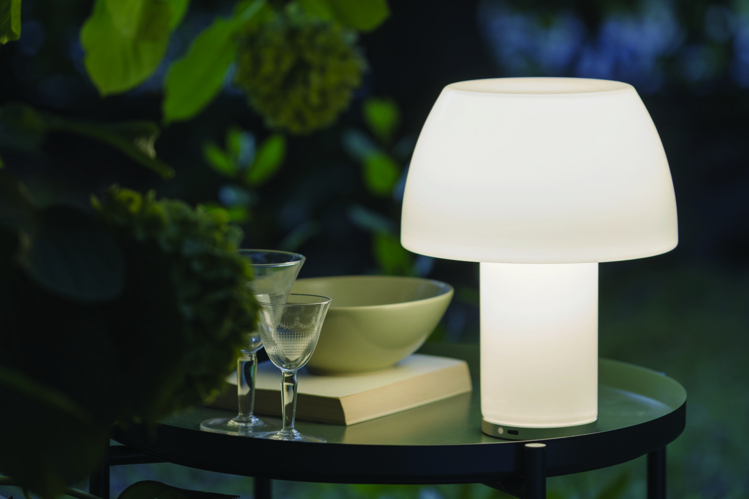 Luminária de Mesa_Lorosae_1