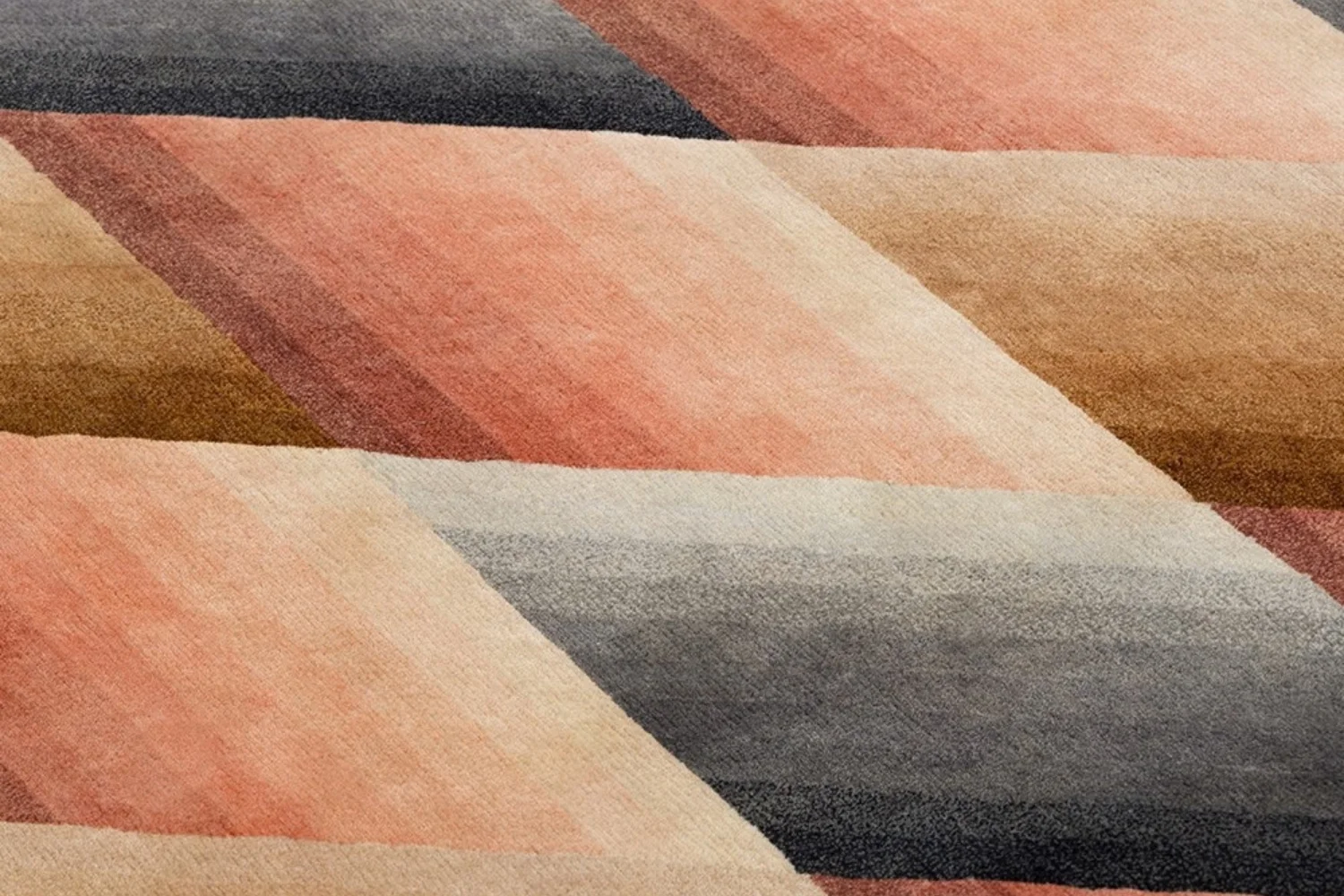 MIRAGE RUG NUDE 04