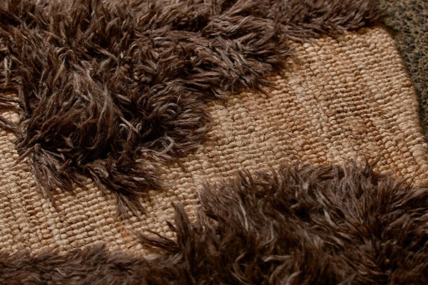 NEW ORIGINS RUG BROWN BIG 04
