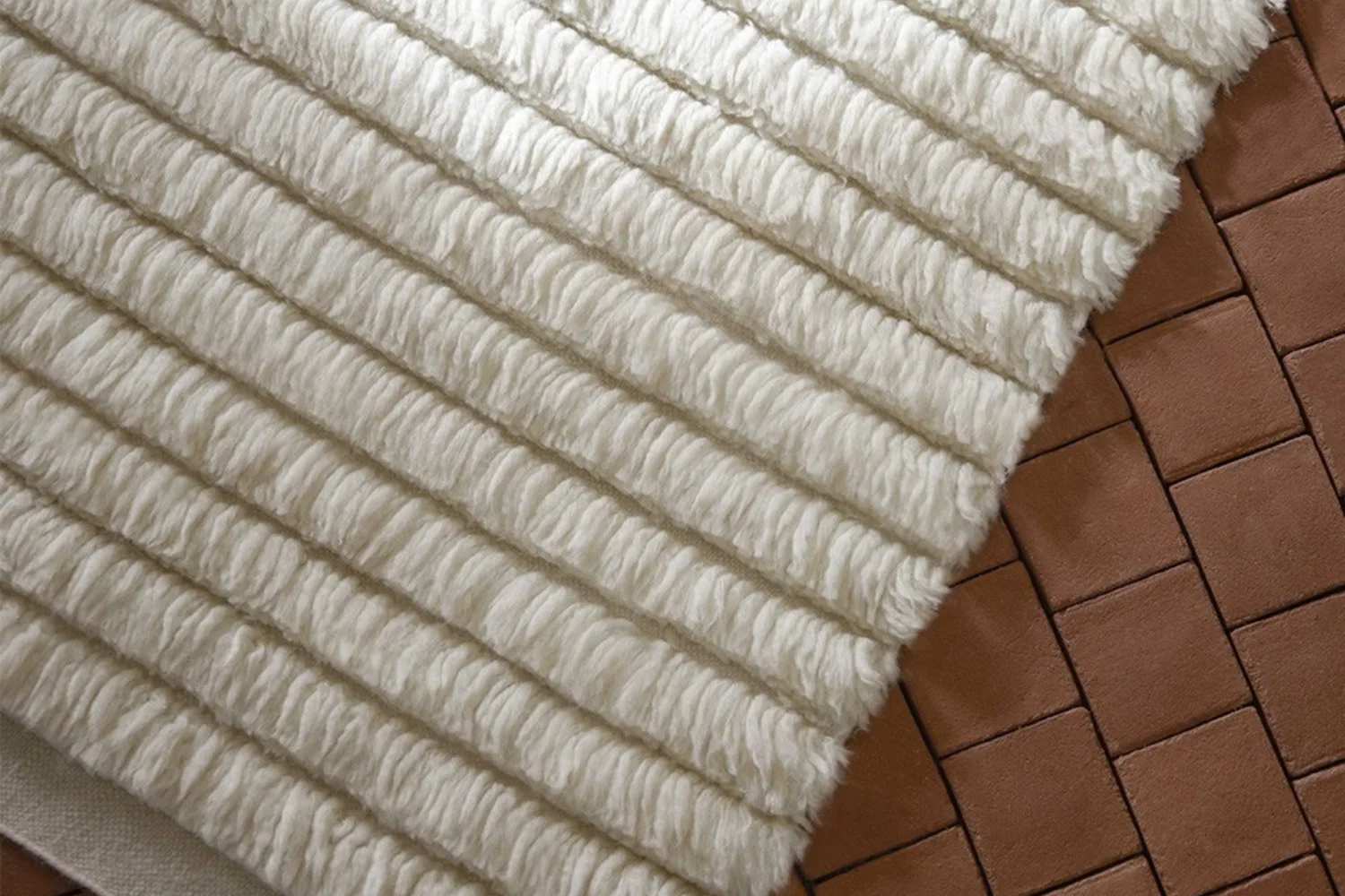 Tapete LINES RUG WHITE 03