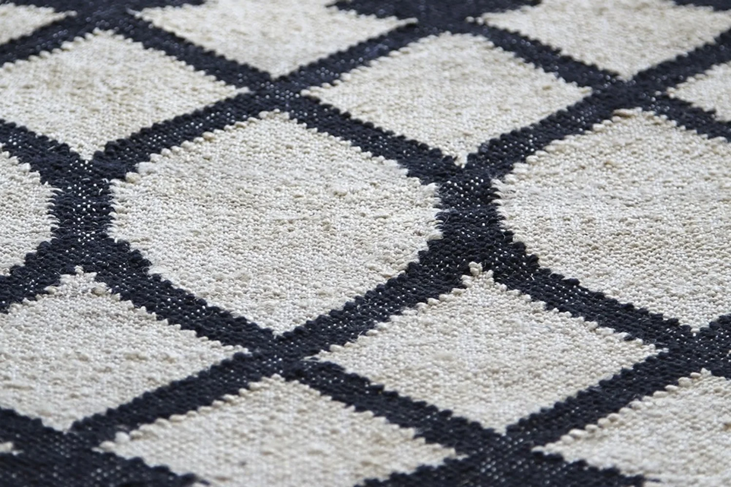 Tapete RODAS RUG BLACK 04