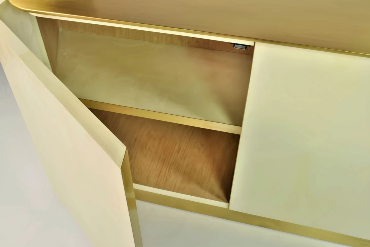 gabinete vela 4